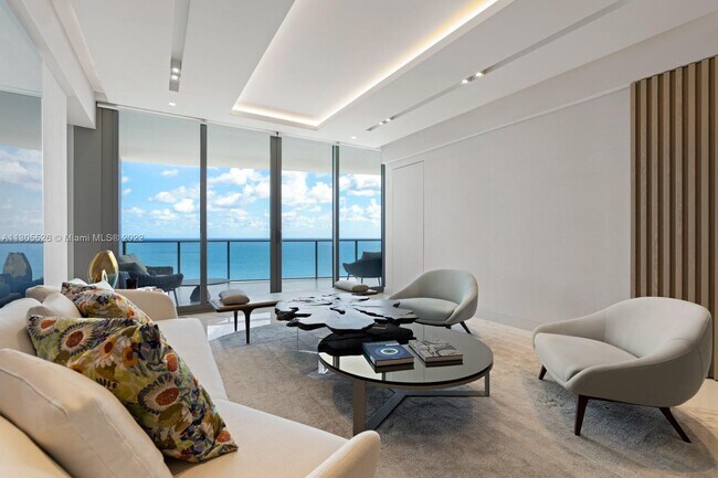 Foto del edificio - 15701 Collins Ave