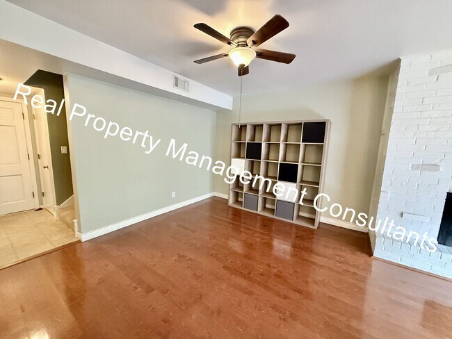 Foto del edificio - Beautiful Condo on the Plaza with City Vie...