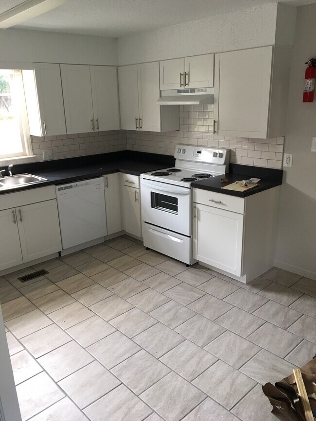 Foto del edificio - 214 Mitchell Ln