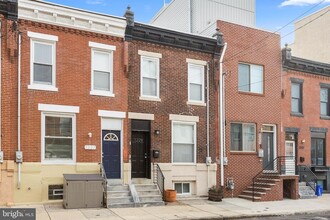Building Photo - 1229 S 24th St