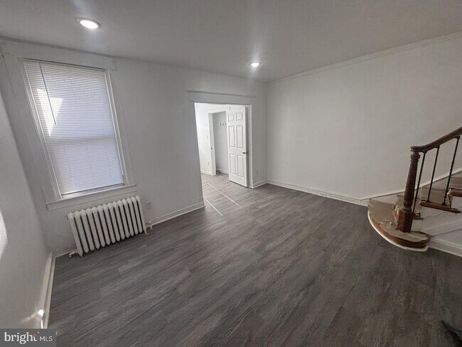 Foto del edificio - 5965 Springfield Ave