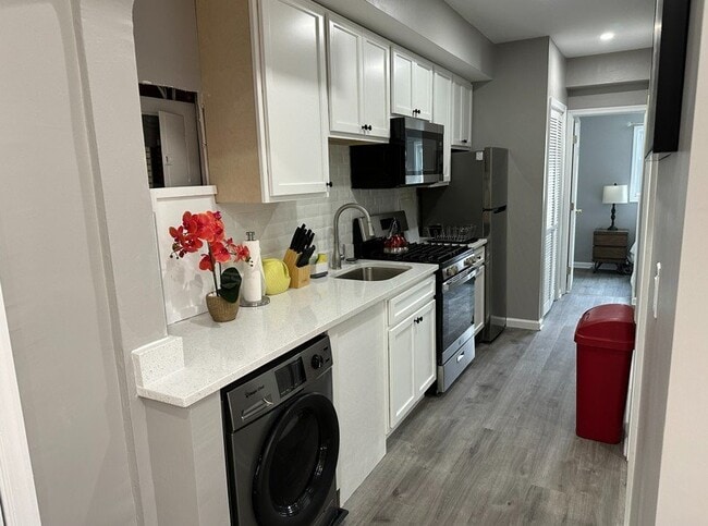 Photo - 1705 West Virginia Ave NE Apartment