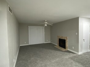 Building Photo - 9700 Leawood Blvd