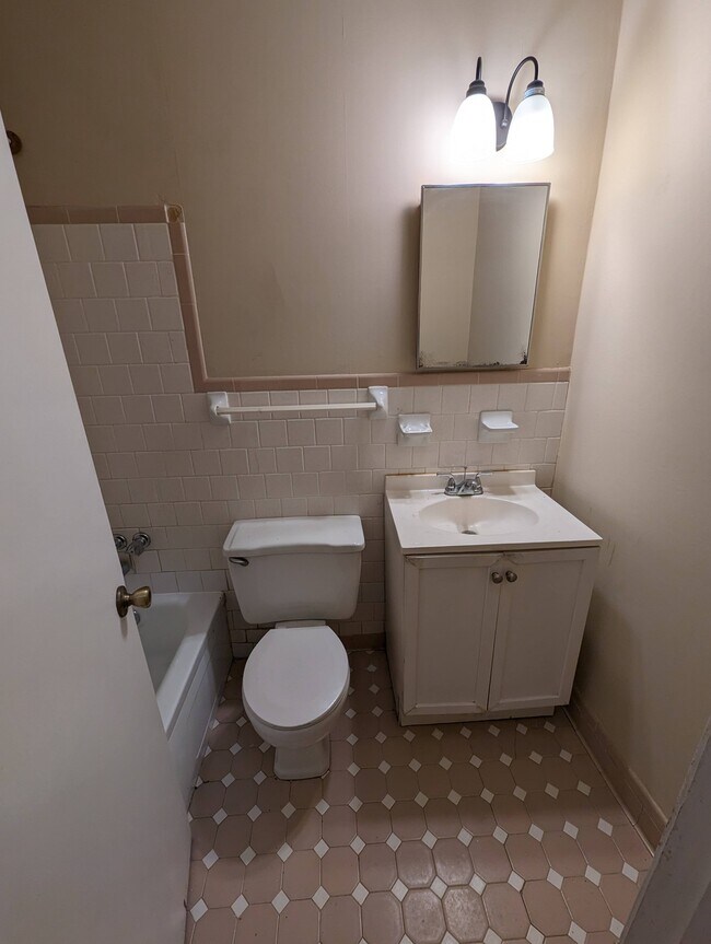 Foto del edificio - 3248 Harrison Rd