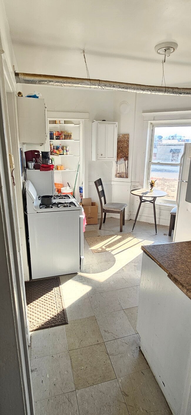 Building Photo - 3858 N St Louis Ave