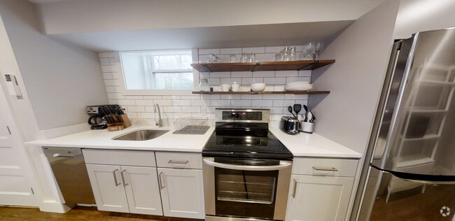 Building Photo - 65 Beech Glen St
