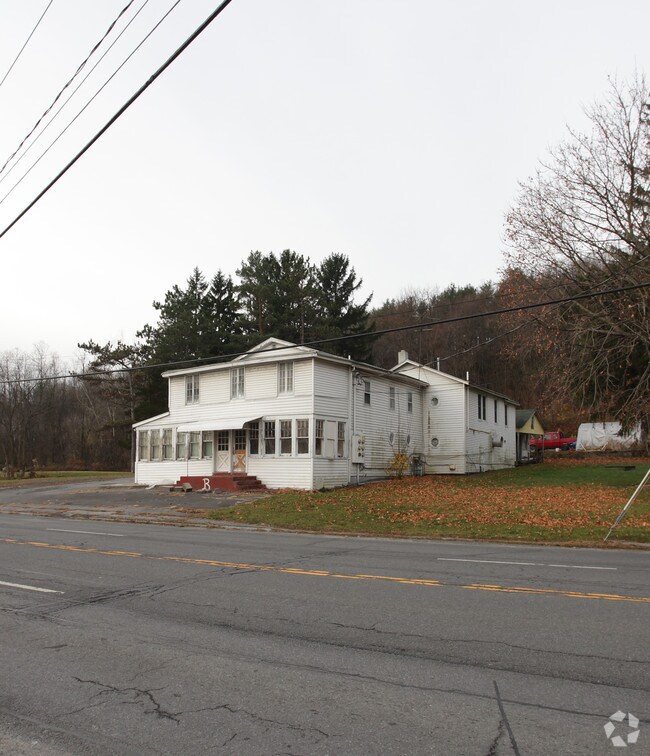 1620 Columbia Tpke, Castleton On Hudson, NY 12033 Apartments