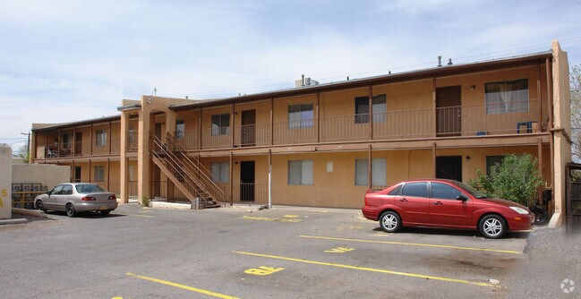 Building Photo - 243-247 Rhode Island NE
