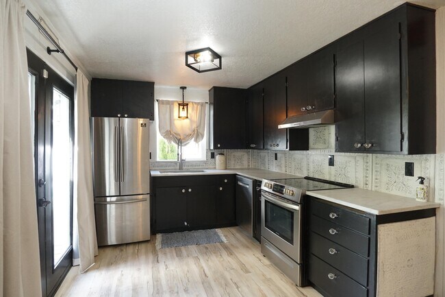 Foto del edificio - 4114 S Hosmer St