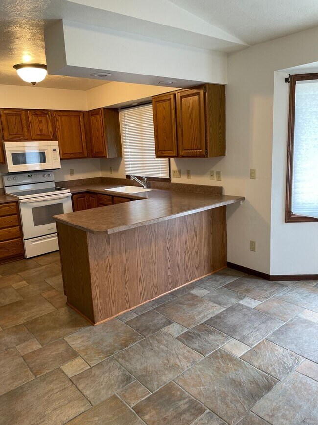 Foto del edificio - 4401 E Oak St