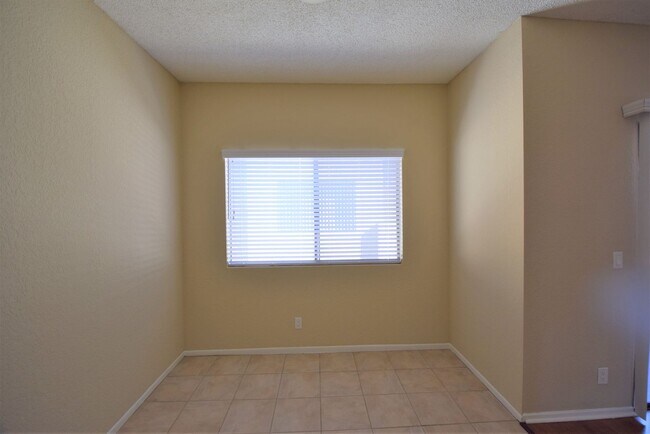 Foto del edificio - 12142 Oxnard St
