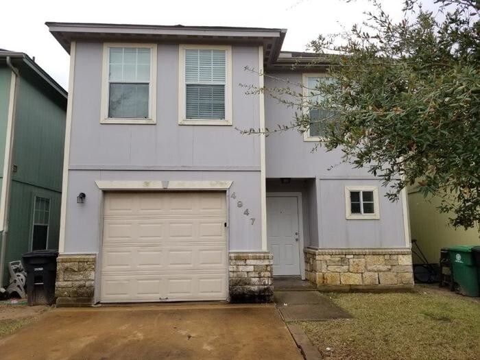 Primary Photo - 4947 S Cancun Dr