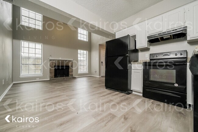 Foto del edificio - 2130 Woodnote