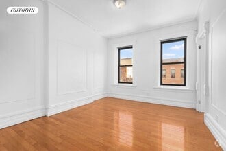 Building Photo - 168 15th St