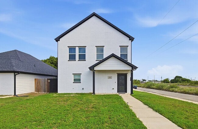 Foto del edificio - 1469 Elmwood Ave