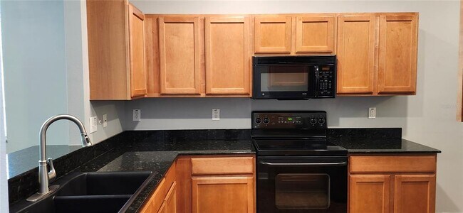 Building Photo - 18113 Nassau Point Dr