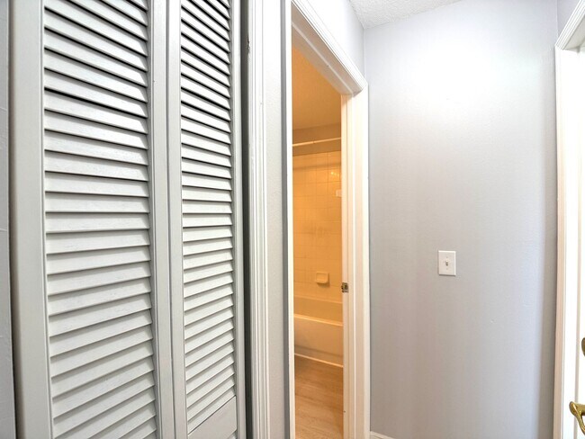 Foto del edificio - 306 Mango Dr