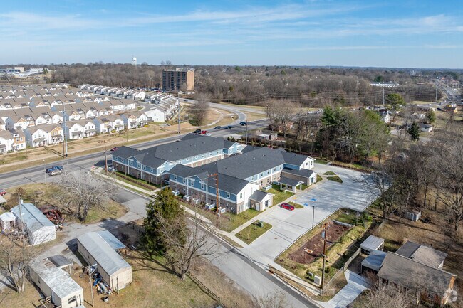Foto del edificio - Robinson Road Apartments 62+
