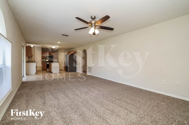 Building Photo - 12742 Lake Vista Dr