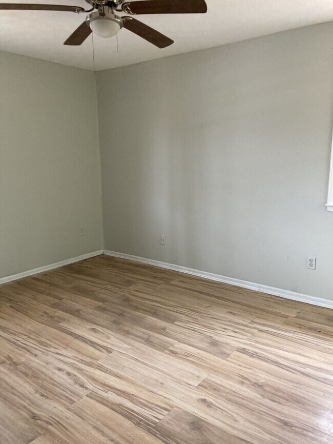 Foto del edificio - 3 Bedroom in Greenville