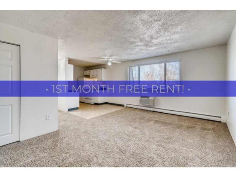 Foto principal - 3680 S Lowell Blvd