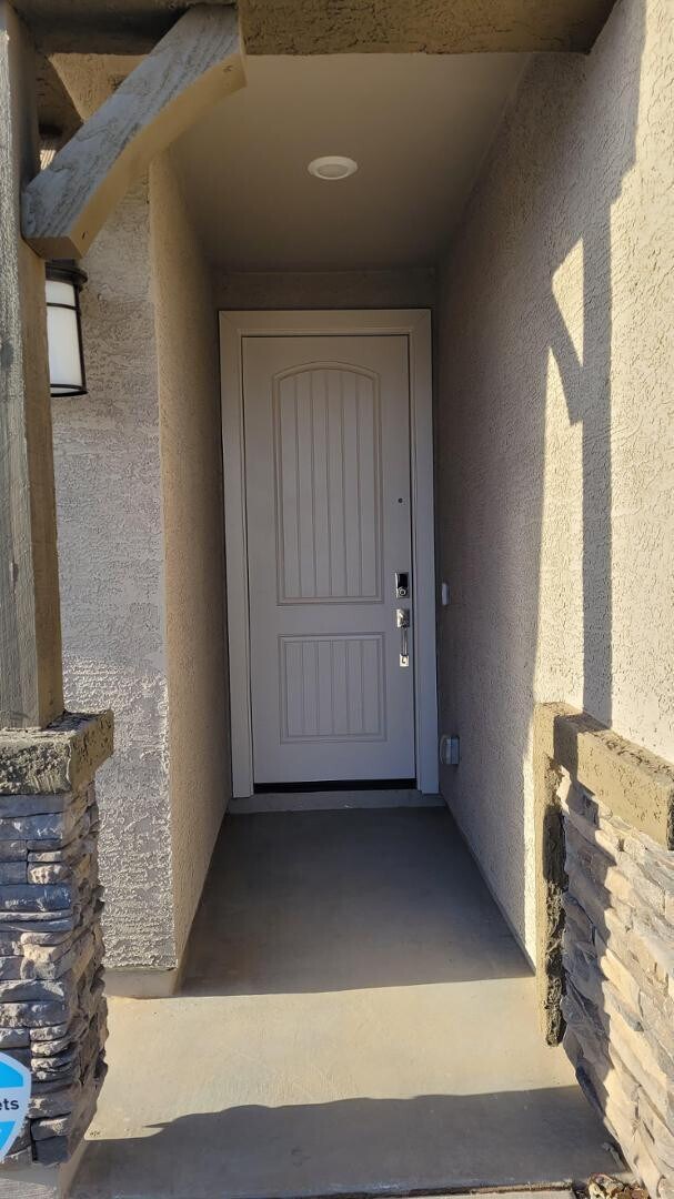 Foto del edificio - 15998 W Smoketree Dr