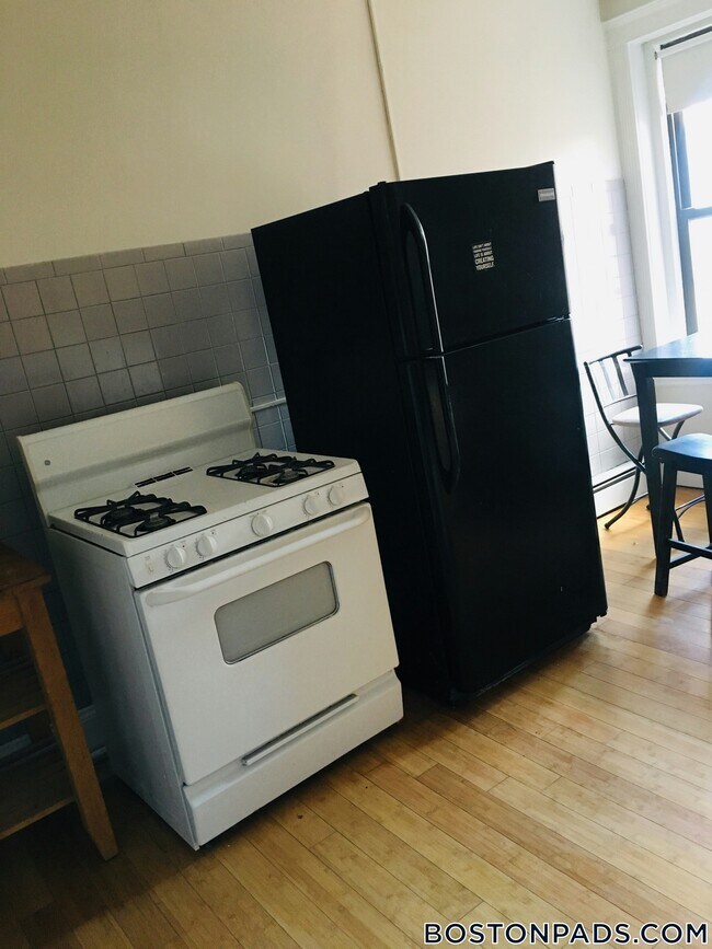 Foto del edificio - 1680 Commonwealth Ave