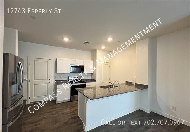 Building Photo - 12743 Epperly St