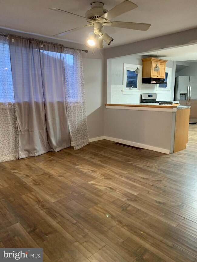 Building Photo - 334 Boulevard Ave