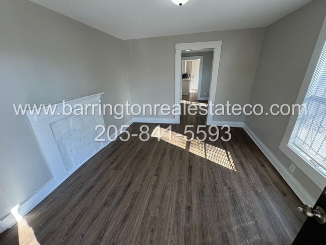 Building Photo - 319 Gamma St S