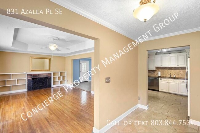 Building Photo - 831 Azalea Pl SE