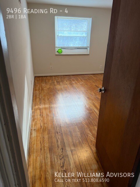 Foto del edificio - 9496 Reading Rd