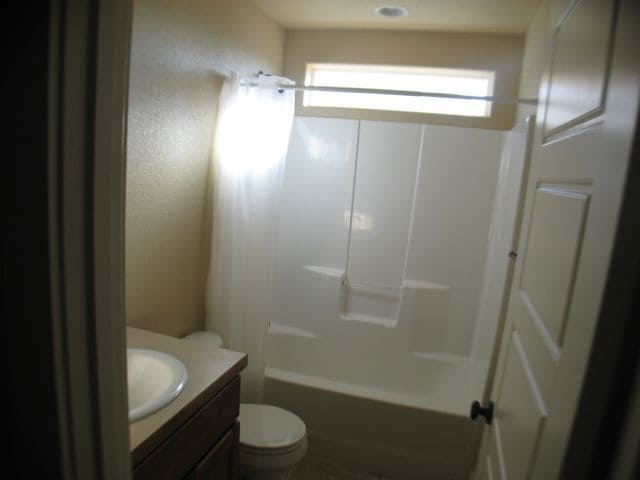 Foto del edificio - 3 BEDROOM 2 BATHROOM SADDLE RIDGE SINGLE FAMILY HOME