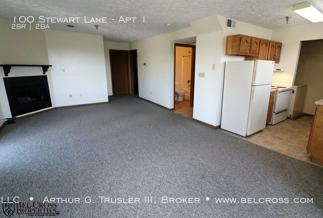 Building Photo - 100 Stewart Ln