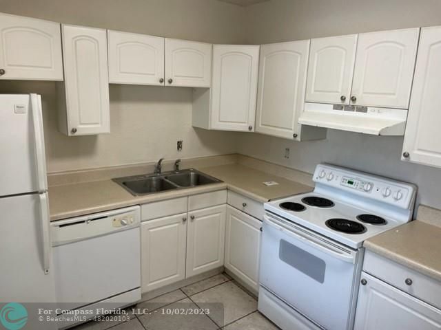 Foto del edificio - 8502 NW 35th St