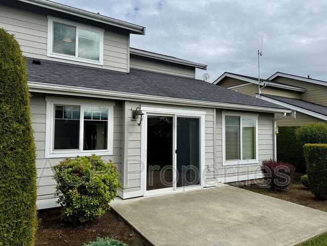 Building Photo - 1729 Kok Rd