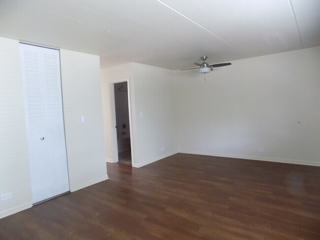 Building Photo - 507 Hyacinth Pl