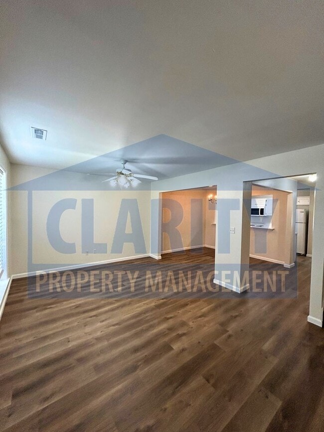 Foto del edificio - Three-bedroom townhome in Chattanooga!