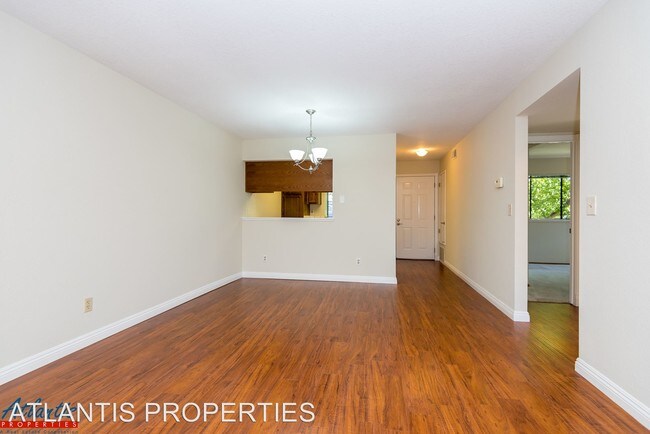 Foto del edificio - 3253 Shadow Park Pl