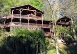 Front cabin - 7022 Aska Rd
