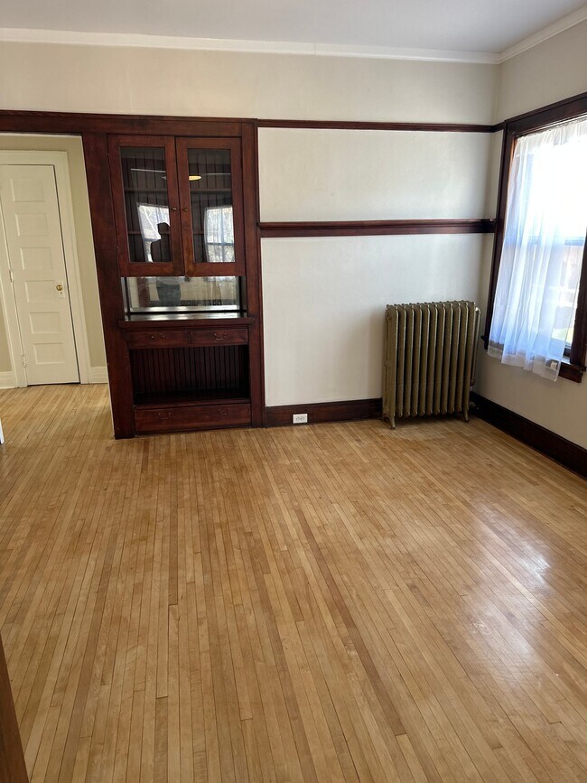 Foto del edificio - 117-129 N 2nd Ave E