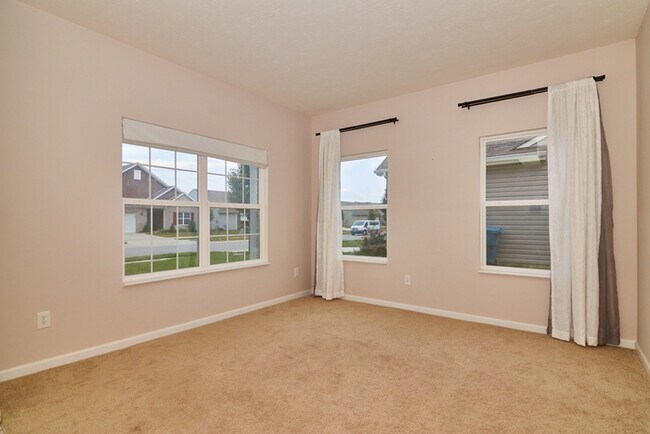 Building Photo - 7303 Moultrie Dr