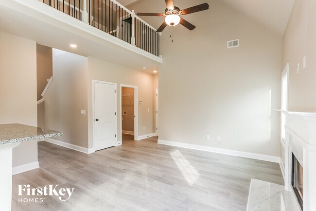 Building Photo - 251 Cranbrooke Dr