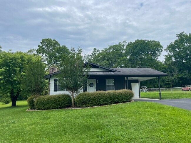 Front - Large Lot - 309 Shasta Ave