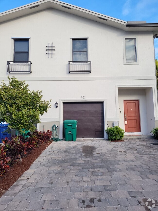 Abel Homes at Keys Winds Apartments for Rent with Utilities Included