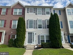 Building Photo - 736 Wineberry Way