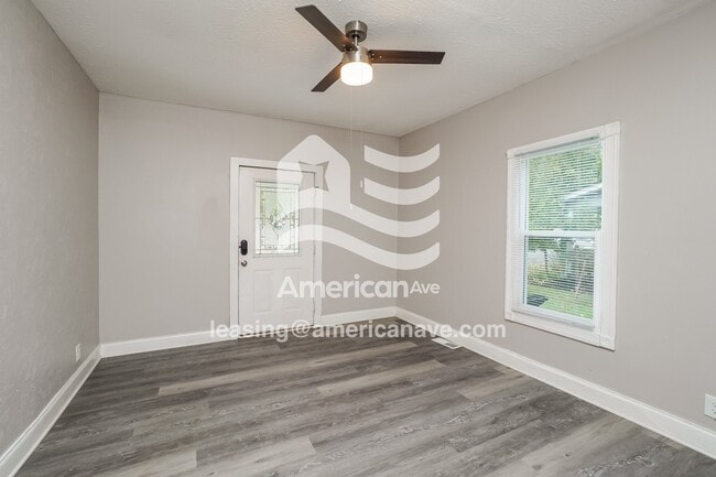 Building Photo - 1018 Sale Ave