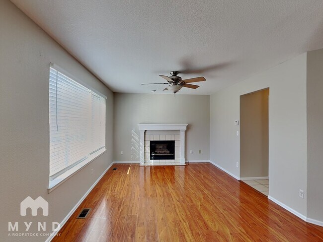 Building Photo - 2421 S Harlan Ct