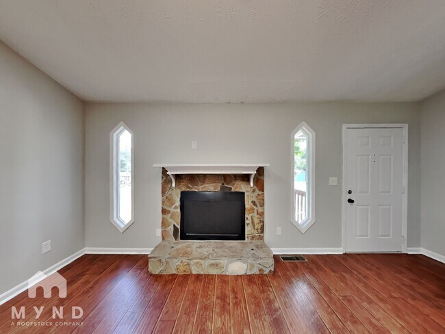 Foto del edificio - 2682 Winding Creek Dr