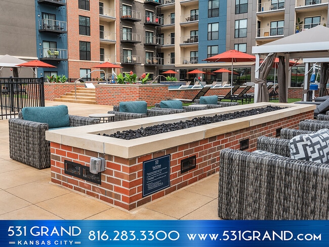 Fireside chats - 531 Grand